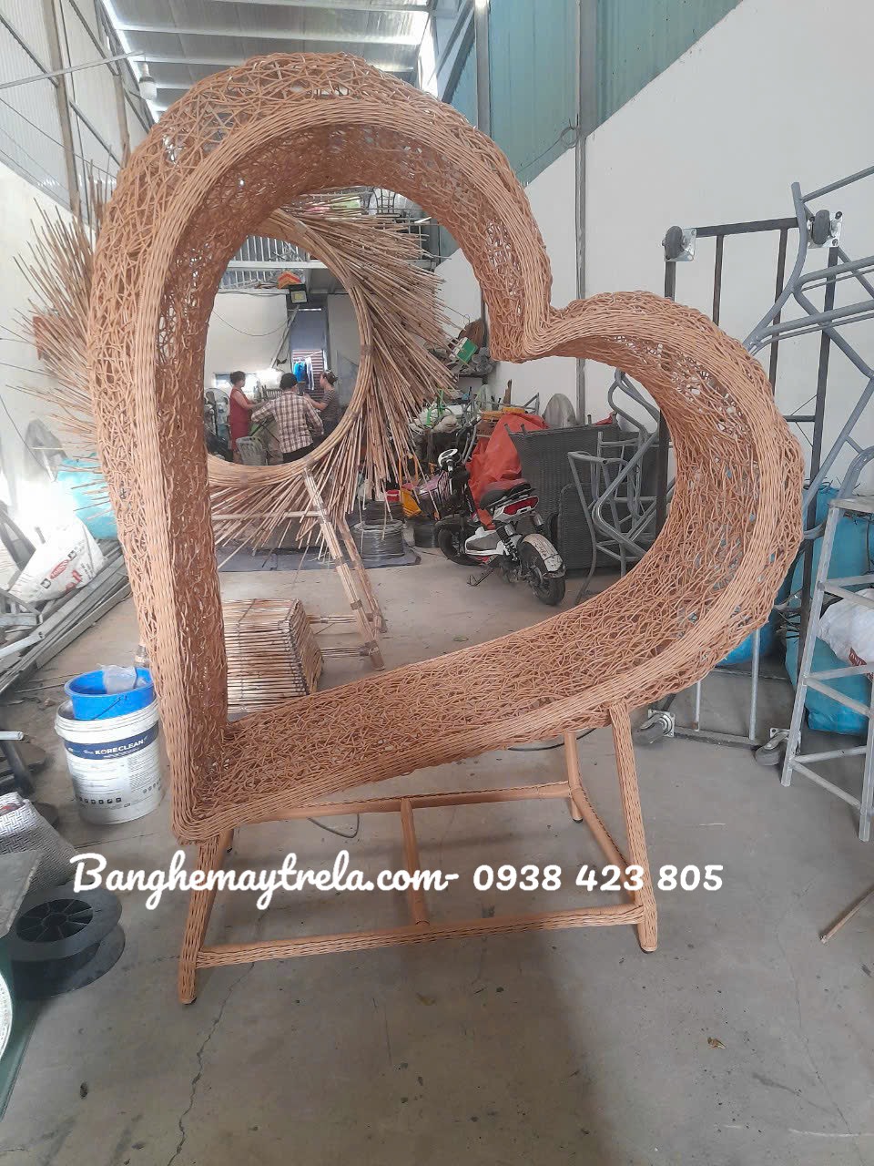 Ghế tổ chim mây tre đan